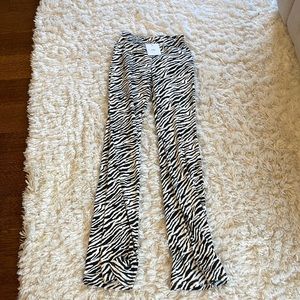 Adika flare pants